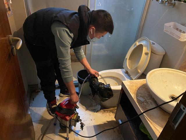 新荣马桶疏通-疏通下水道